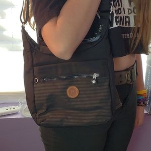 Beside-U Crossbody